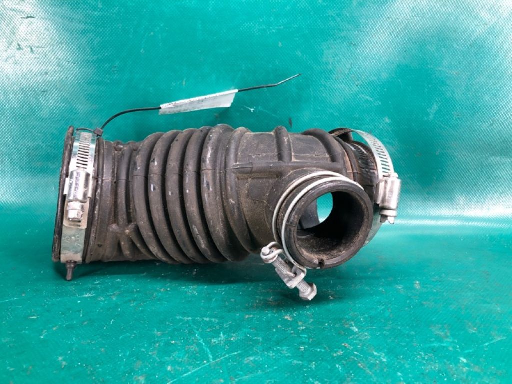 16576-JG30A | патрубок повітряного фільтра NISSAN ROGUE 08-15