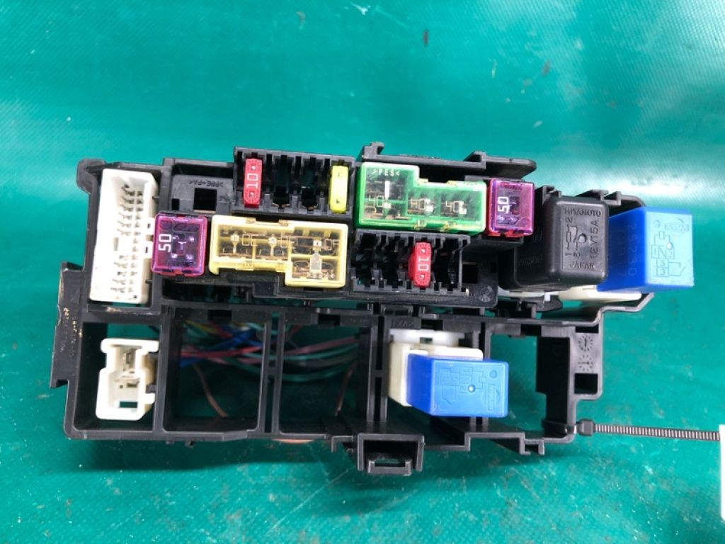 24381-C9900 | Блок запобіжників моторний відсік NISSAN ROGUE 08-15 - Фото 3