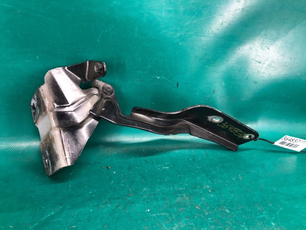 65401-JM00A | Петля капоту лів. NISSAN ROGUE 08-15