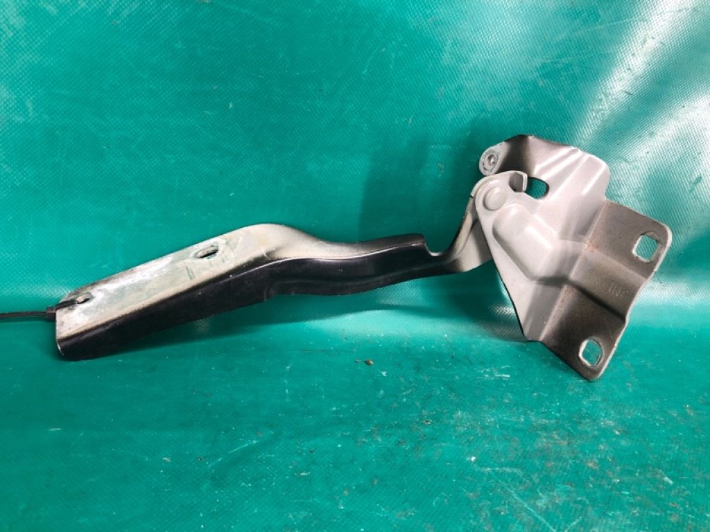 65401-JM00A | Петля капоту лів. NISSAN ROGUE 08-15 - Фото 3