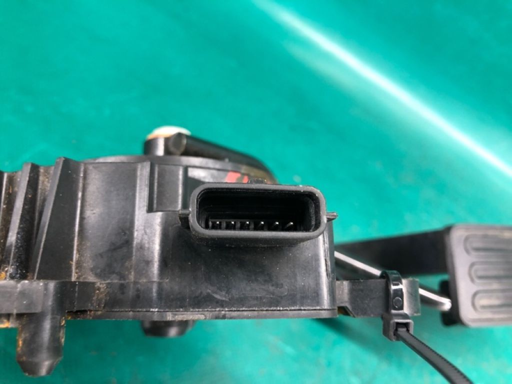 18002-JG40A | Педаль газу NISSAN ROGUE 08-15 - Фото 4