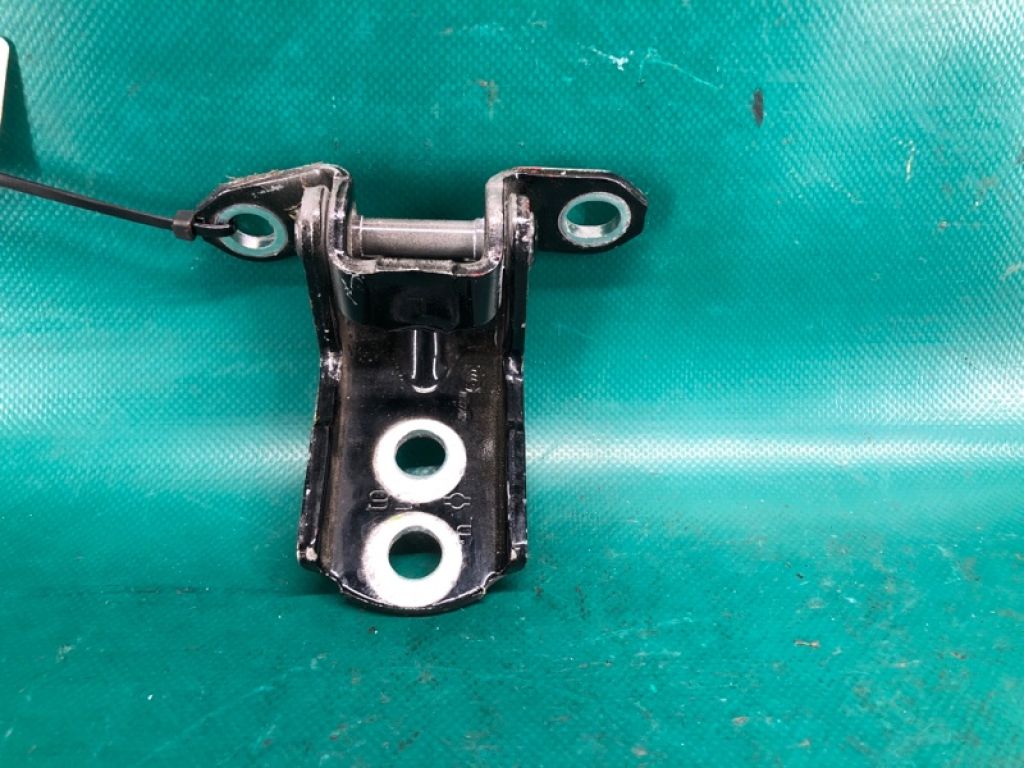 82420-4P00A | Петля двері верхня передн. лів. NISSAN ROGUE 08-15 - Фото 2