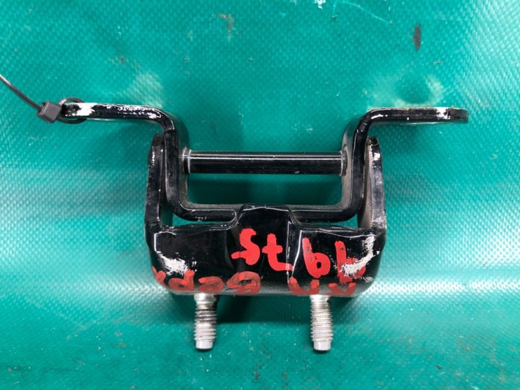 82400-2Y90A | Петля двері верхня задн. прав. NISSAN ROGUE 08-15 - Фото 2