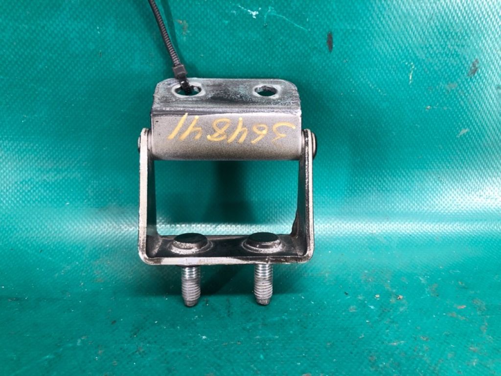 90400-JM00A | Петля кришки багажника NISSAN ROGUE 08-15 - Фото 2