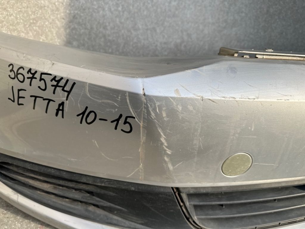 Бампер передній VOLKSWAGEN JETTA USA 10-17 - Фото 4