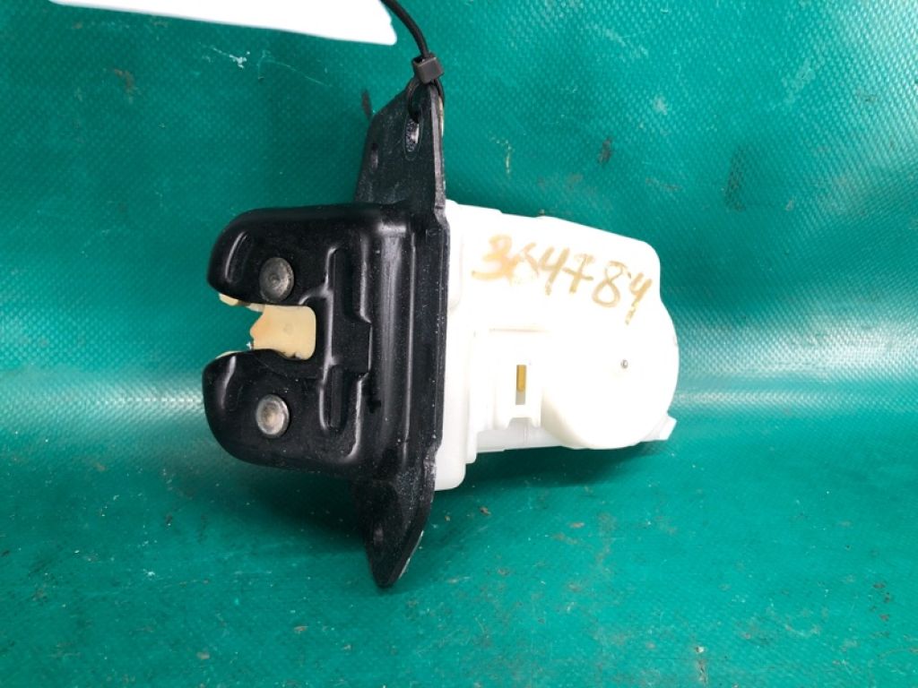 90502-EN00A | Замок крышки багажника NISSAN ROGUE 08-15