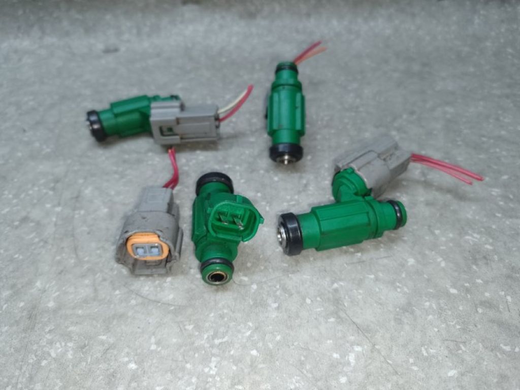 MR988406 | Форсунка паливна MITSUBISHI OUTLANDER 03-07 - Фото 2