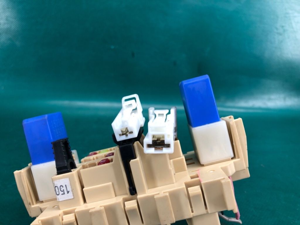 24311-3UB0A | Блок запобіжників салон NISSAN ROGUE 08-15 - Фото 5