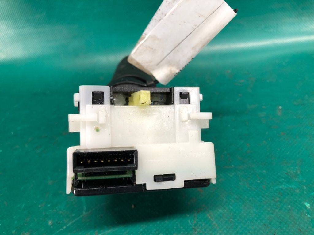 25260-JM00E | Підрульовий перемикач прав. NISSAN ROGUE 08-15 - Фото 4