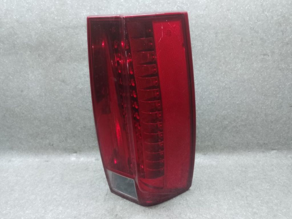 25895483 | Фонарь наружный прав. CADILLAC ESCALADE 06-14 - Фото 2