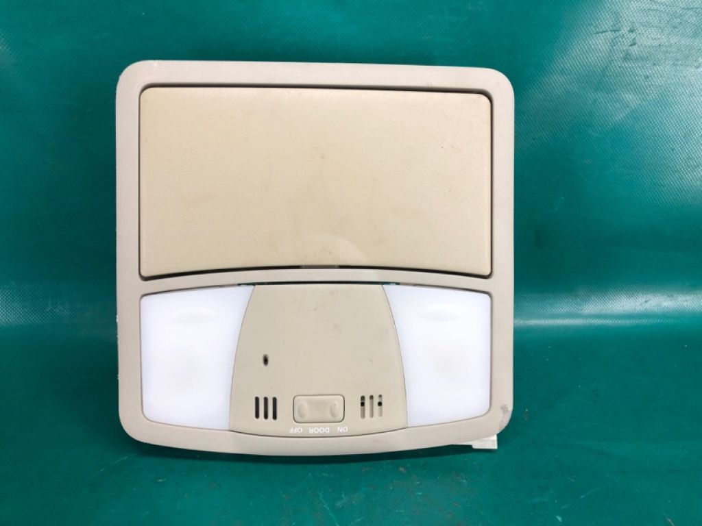 26430-1VX5A | Плафон салону NISSAN ROGUE 08-15