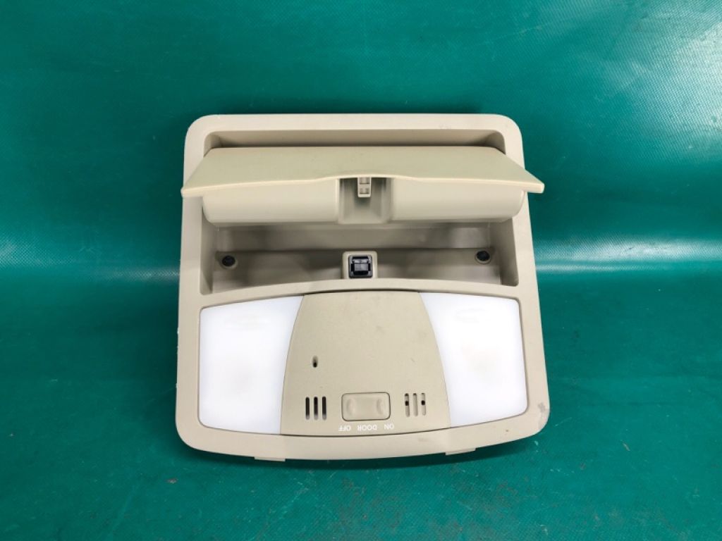 26430-1VX5A | Плафон салону NISSAN ROGUE 08-15 - Фото 3