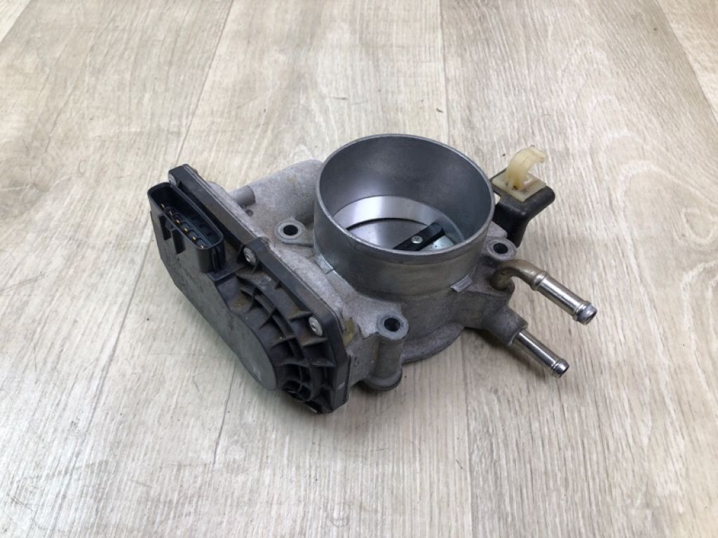 220300V010 | Дросельна заслінка TOYOTA CAMRY 40 06-11