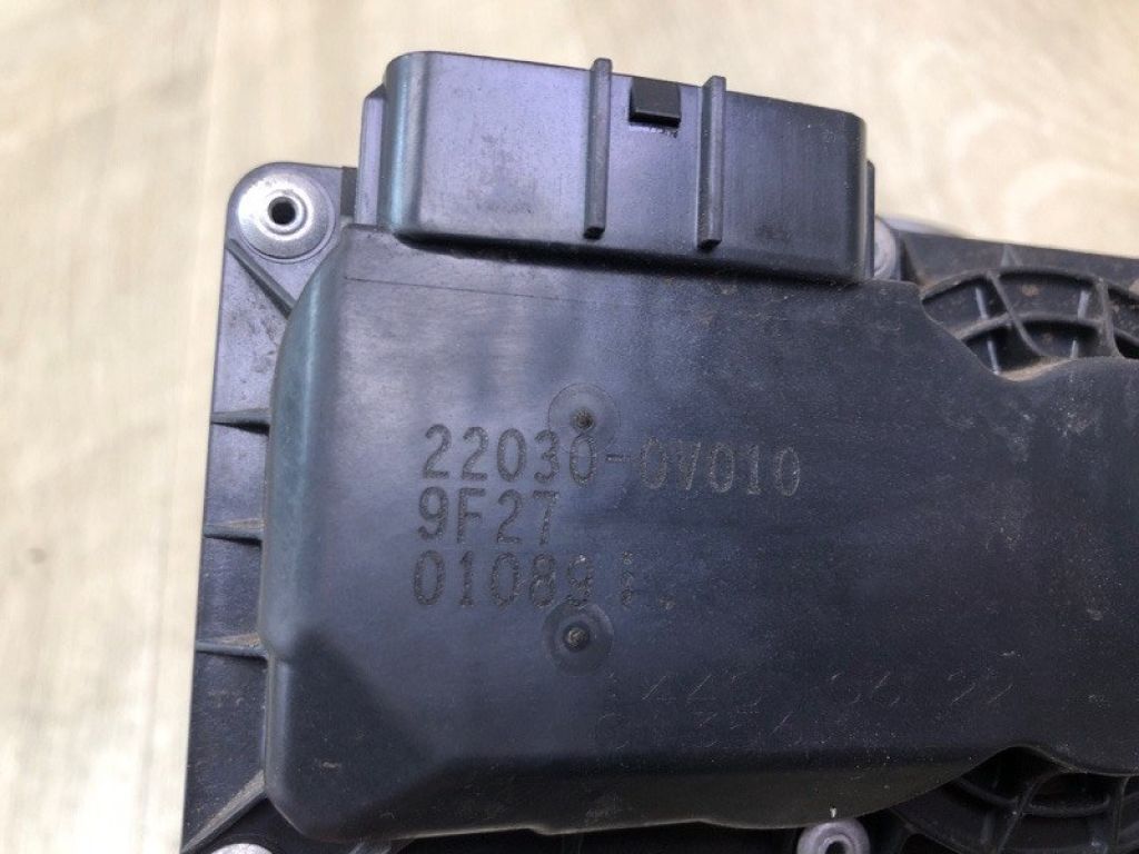 220300V010 | Дросельна заслінка TOYOTA CAMRY 40 06-11 - Фото 8