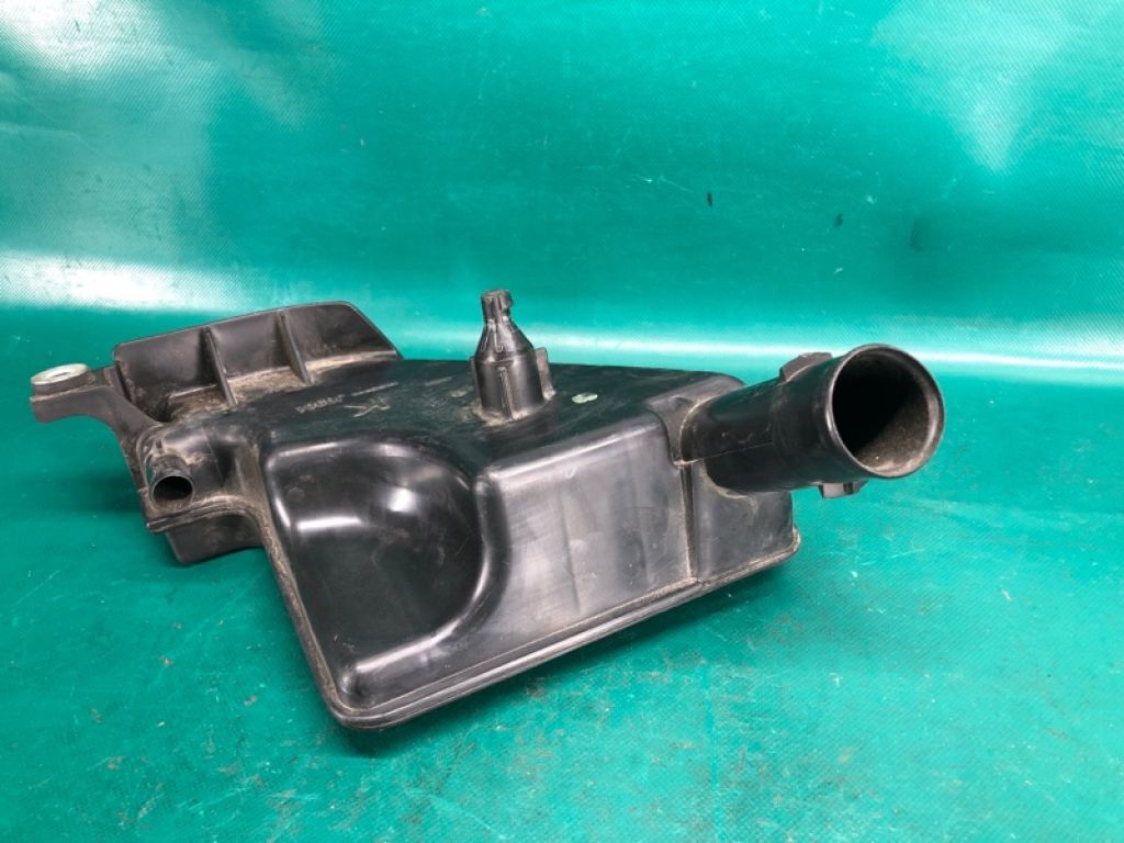 16576-JG30A | Резонатор повітряного фільтра NISSAN ROGUE 08-15 - Фото 3