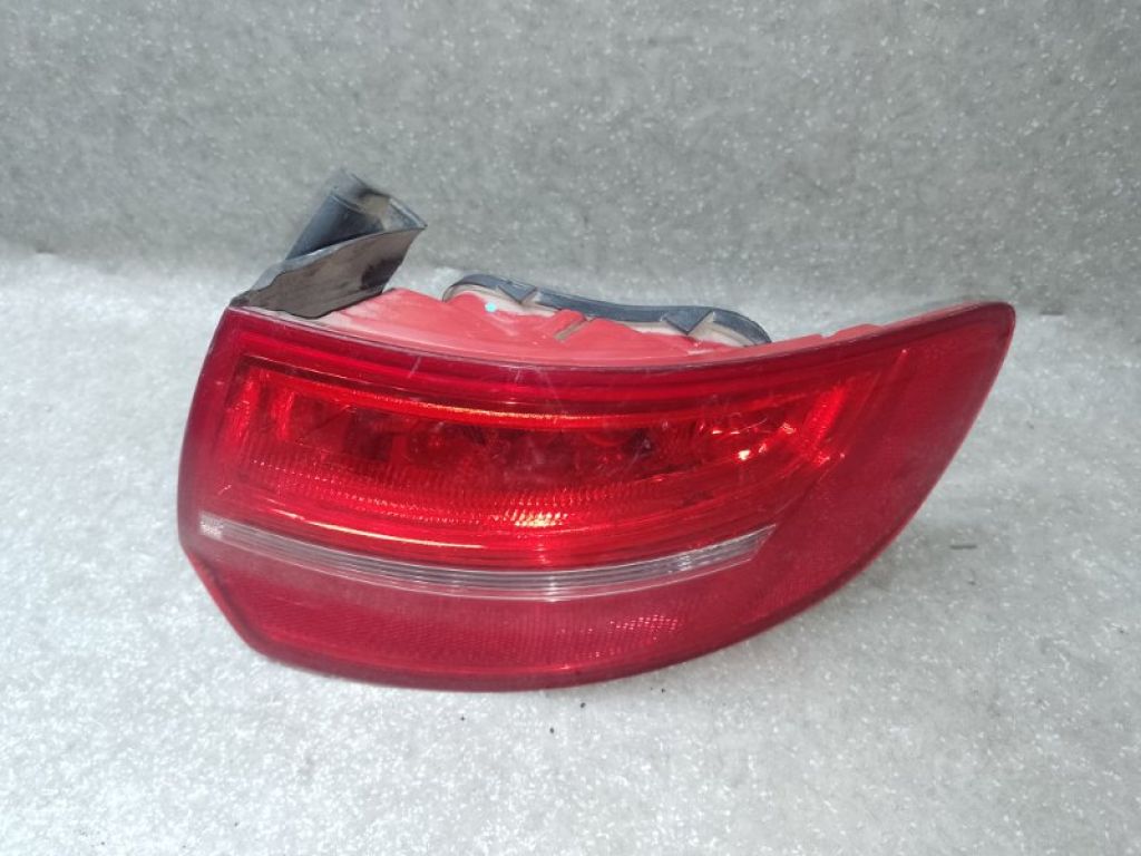 8P4945096E | Ліхтар зовнішній прав. AUDI A3 03-13 - Фото 2