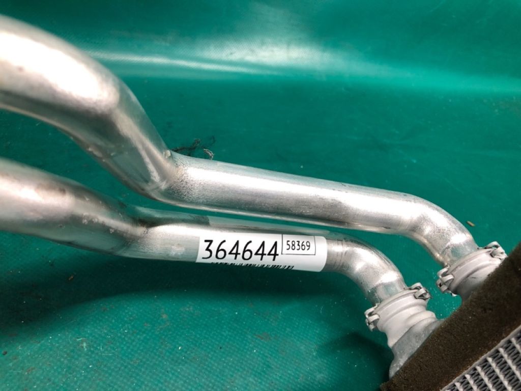 8K0 898 037 A | Радіатор пічки AUDI Q5 08-16 - Фото 2