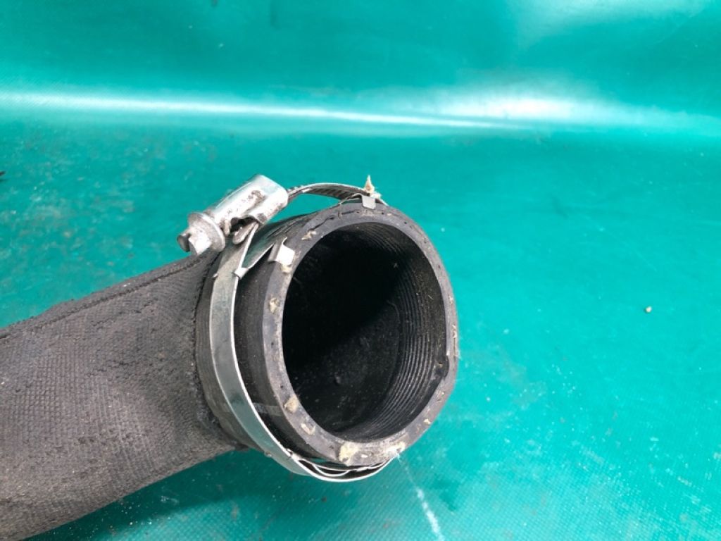 8R0 145 993 A | Патрубок інтеркулера AUDI Q5 08-16 - Фото 4