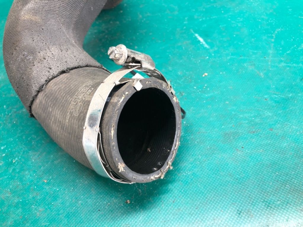 8R0 145 993 A | Патрубок інтеркулера AUDI Q5 08-16 - Фото 5