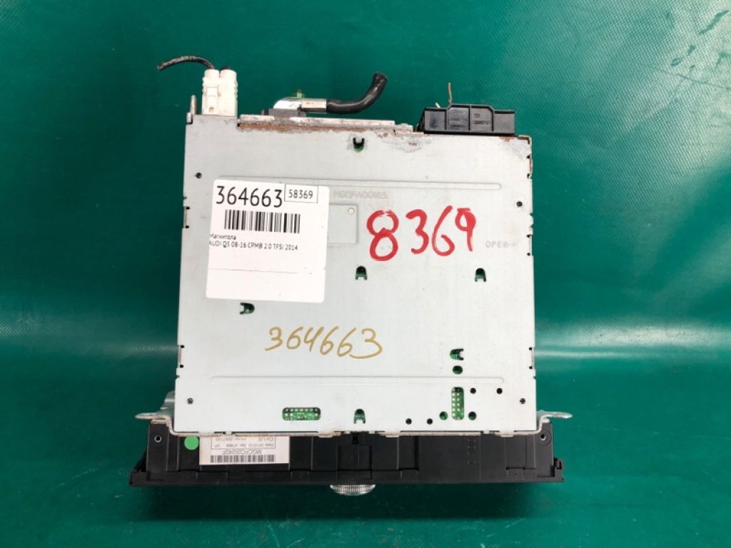 8R1 035 186 Q | магнітола AUDI Q5 08-16 - Фото 3