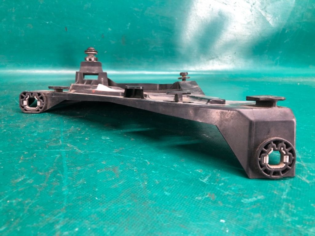 8R0 941 454 A | Кронштейн кріплення фари прав. AUDI Q5 08-16 - Фото 5