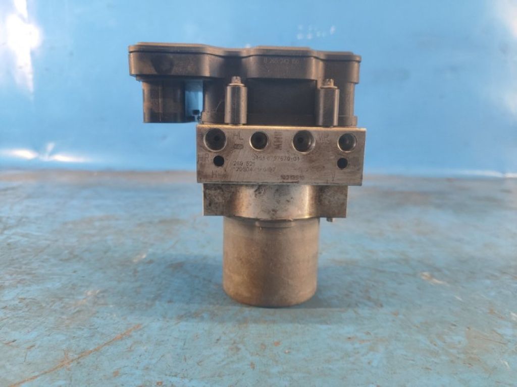 6797668 | Блок антиблокувальної системи BMW 6 SERIES (F13) 12-18 - Фото 3