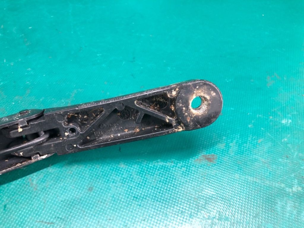 8R1 955 408 B | Повідець склоочисника передній прав. AUDI Q5 08-16 - Фото 4