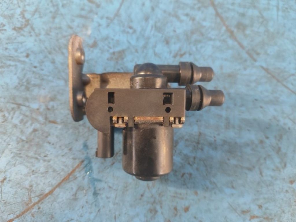 8517077 | Кран пічки BMW 6 SERIES (F13) 12-18 - Фото 2