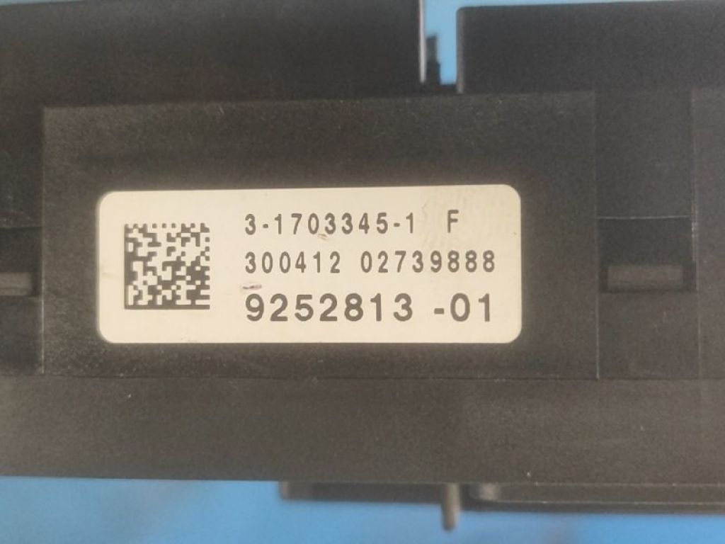 9252813 | Блок запобіжників BMW 6 SERIES (F13) 12-18 - Фото 4