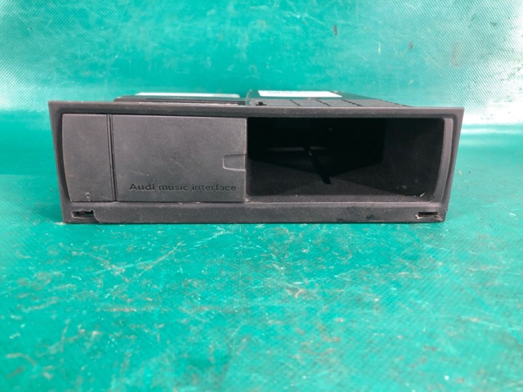 8T0 057 785 A | Блок электронный AUDI Q5 08-16