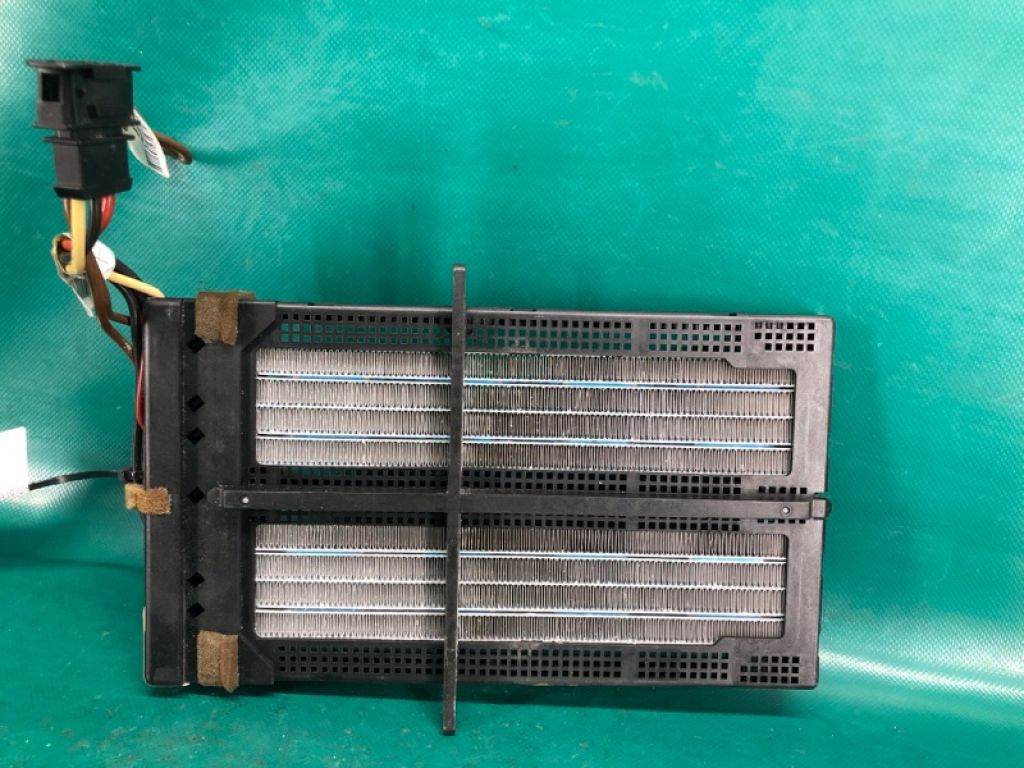 8K0 819 011 C | Радіатор пічки AUDI Q5 08-16 - Фото 3