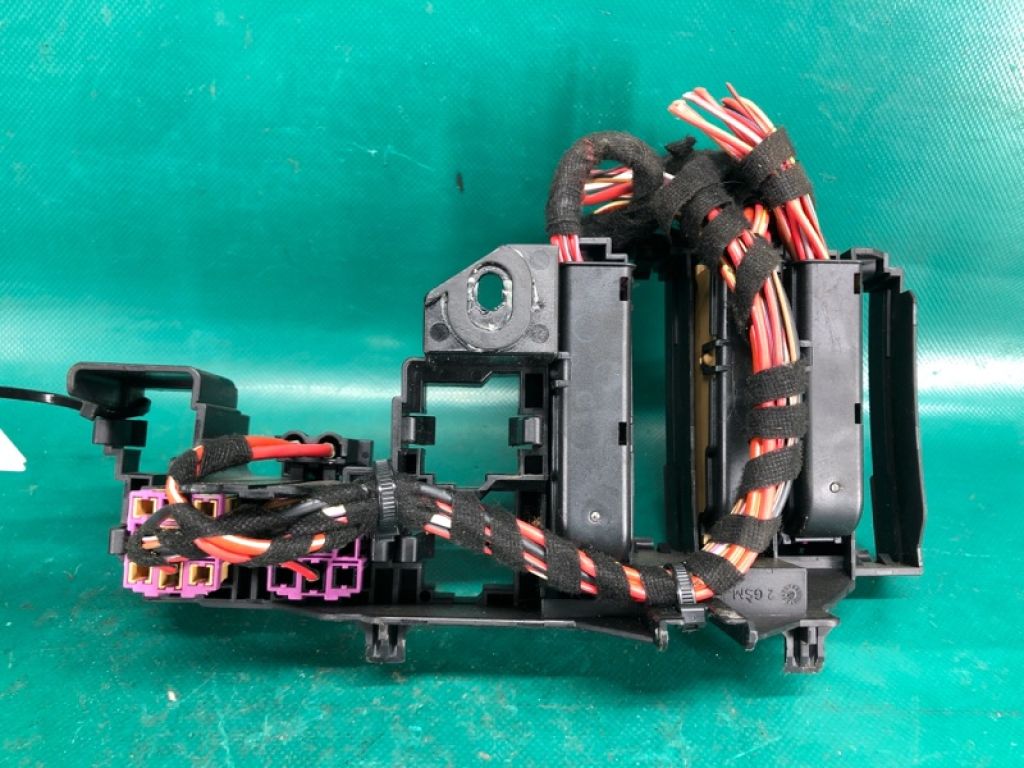 8K0 971 845 A | Блок запобіжників моторний відсік AUDI Q5 08-16