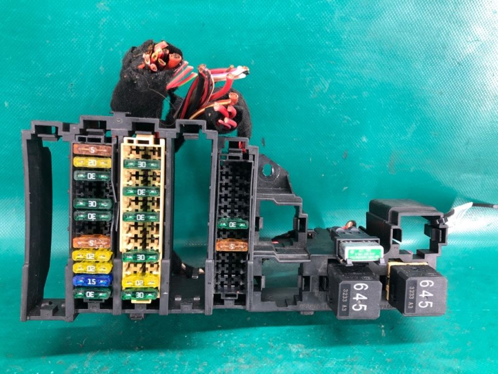 8K0 971 845 A | Блок запобіжників моторний відсік AUDI Q5 08-16 - Фото 3