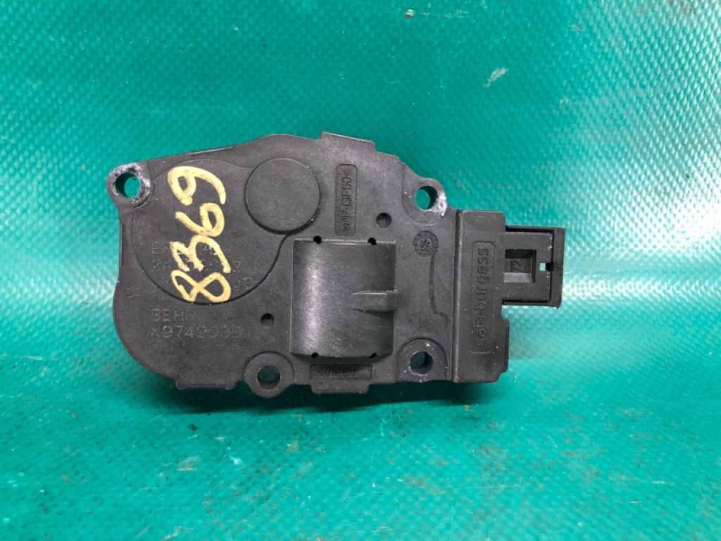 8K0 820 511 C | Моторчик заслінки пічки AUDI Q5 08-16 - Фото 3