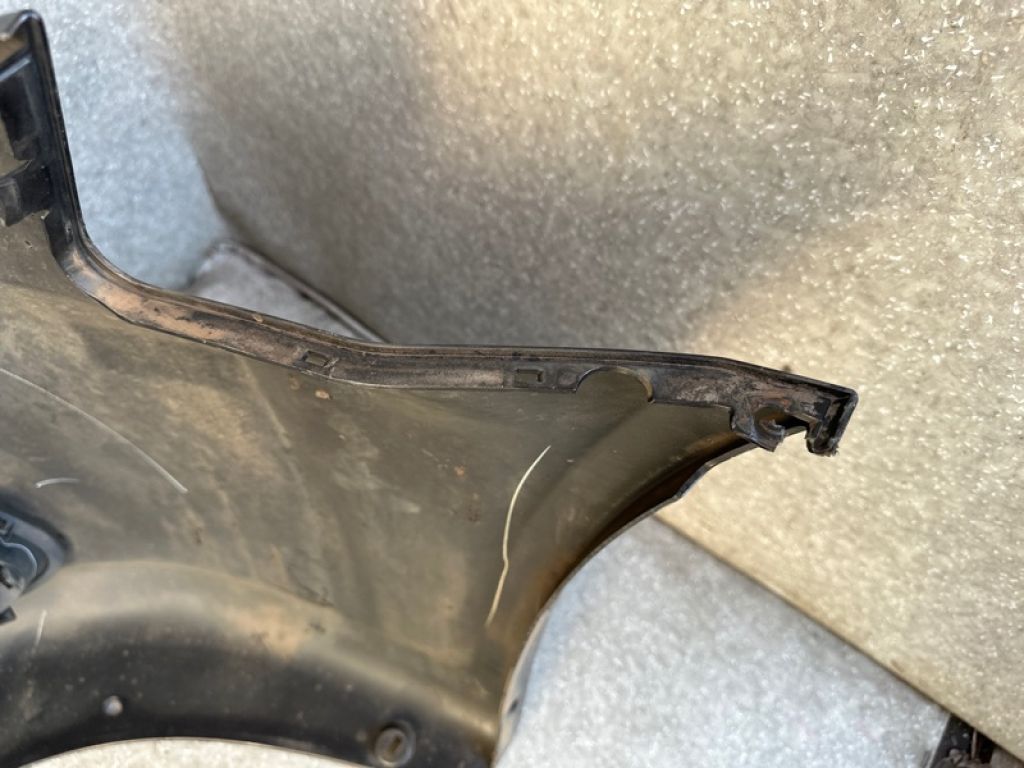 Бампер передній CHRYSLER TOWN &amp, COUNTRY (RT) - Фото 11