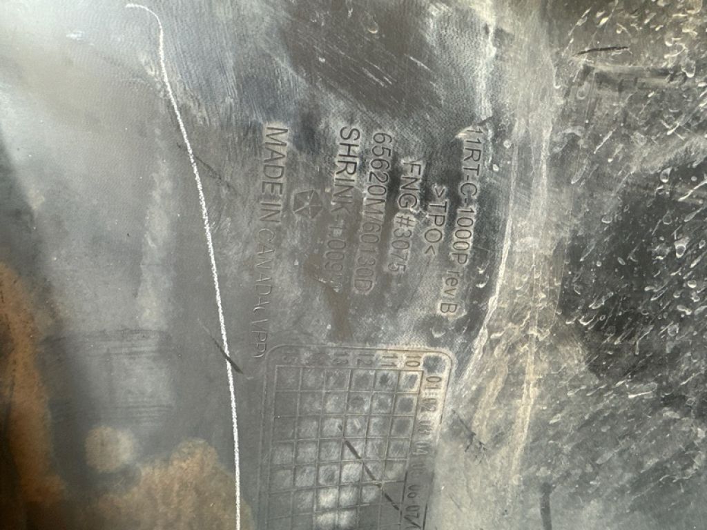 Бампер передній CHRYSLER TOWN &amp, COUNTRY (RT) - Фото 16