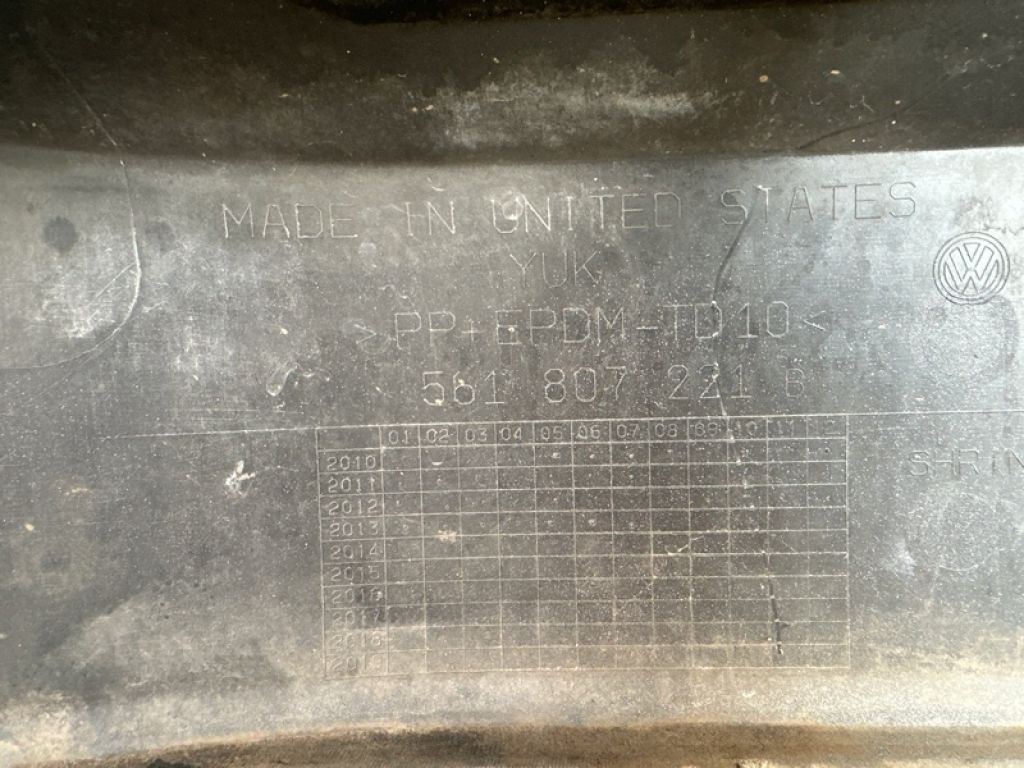 Бампер передній VOLKSWAGEN PASSAT B7 11-15 - Фото 12