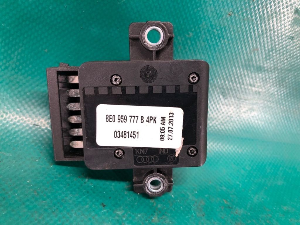 8E0 959 777 4PK | Кнопка регулировки сиденья лев. AUDI Q5 08-16 - Фото 4