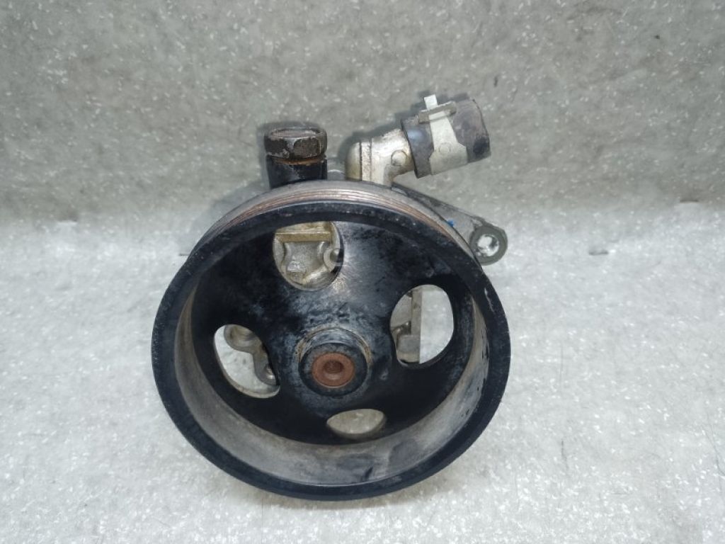 49110-8H305 | Насос ГПК NISSAN X-TRAIL T30 01-07