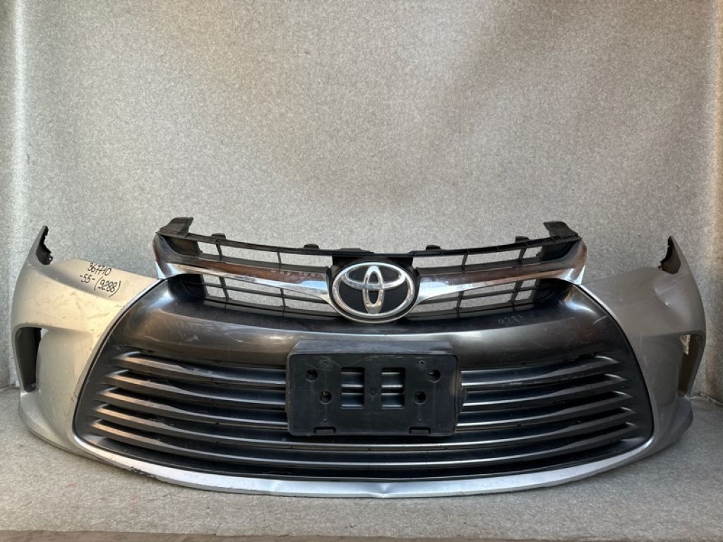 Бампер передній TOYOTA CAMRY 55 14-17