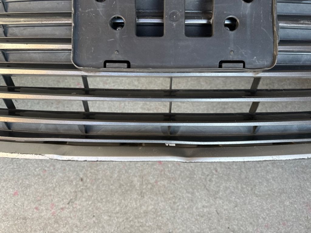 Бампер передній TOYOTA CAMRY 55 14-17 - Фото 9