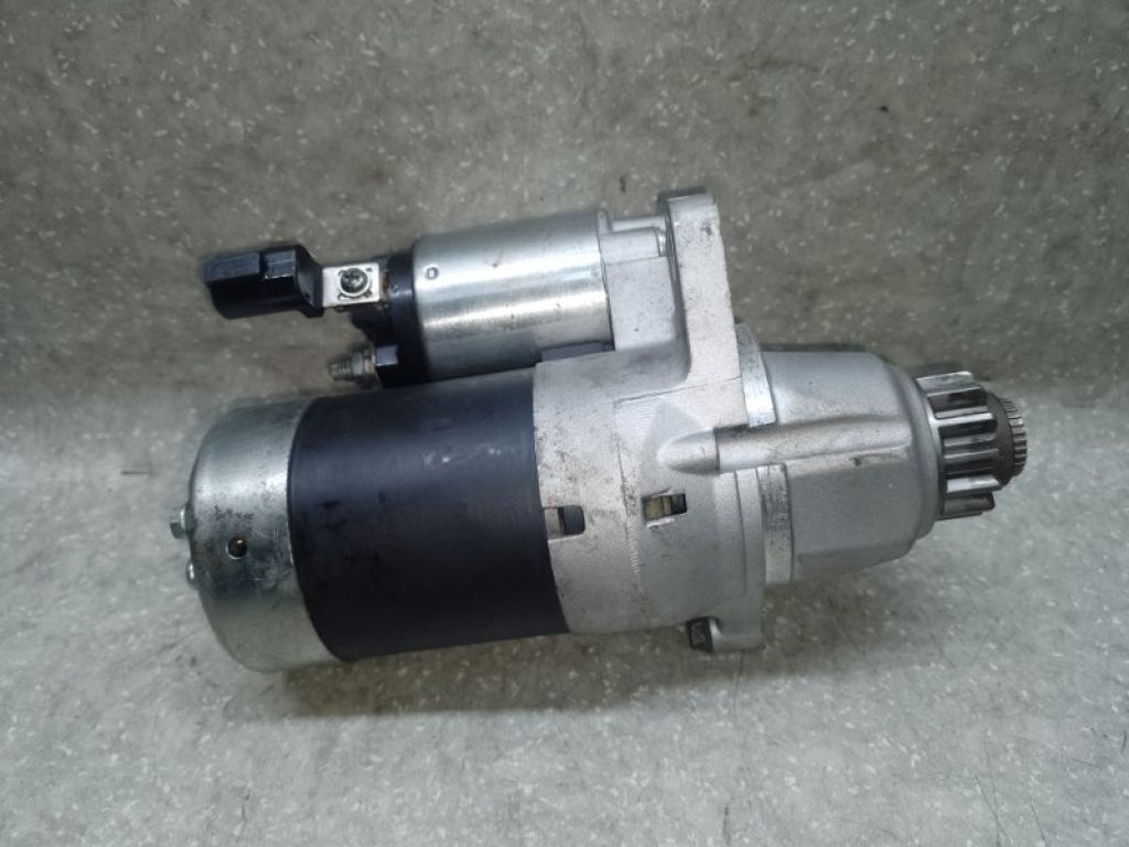 23300-8H300 | стартер NISSAN X-TRAIL T30 01-07