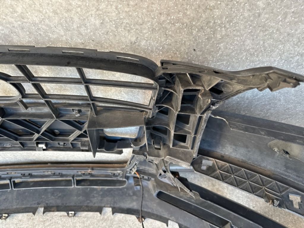 Бампер передній AUDI Q7 05-15 - Фото 13