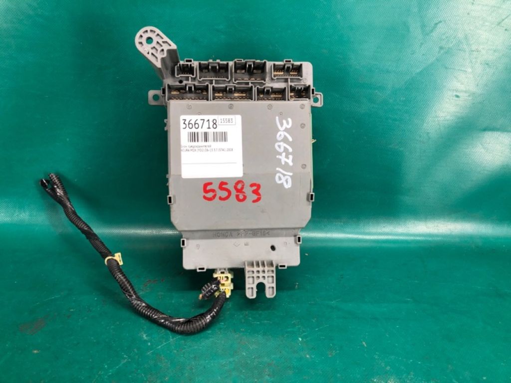 38200-STX-A02 | Блок запобіжників ACURA MDX (YD2) 06-13