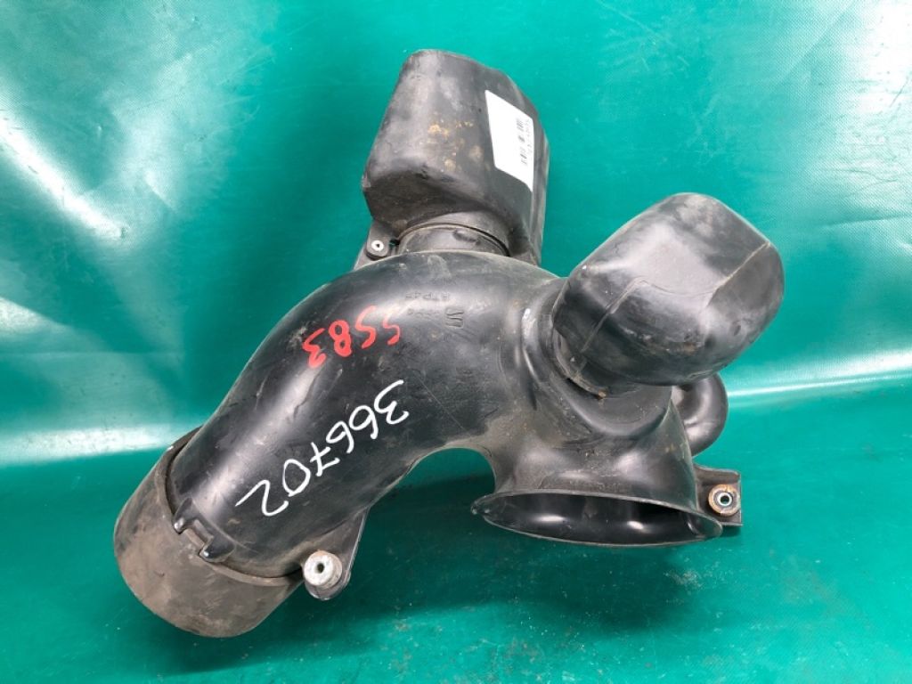 17230-RYE-A00 | Резонатор воздушного фильтра ACURA MDX (YD2) 06-13