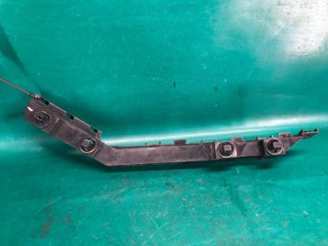 Кронштейн переднього бампера (на крилі) прав. ACURA MDX (YD2) 06-13