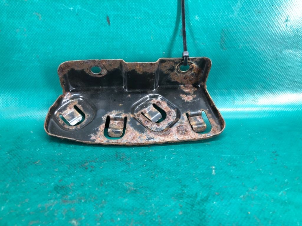 71505-STX-A00 | Кронштейн заднего бампера прав. ACURA MDX (YD2) 06-13