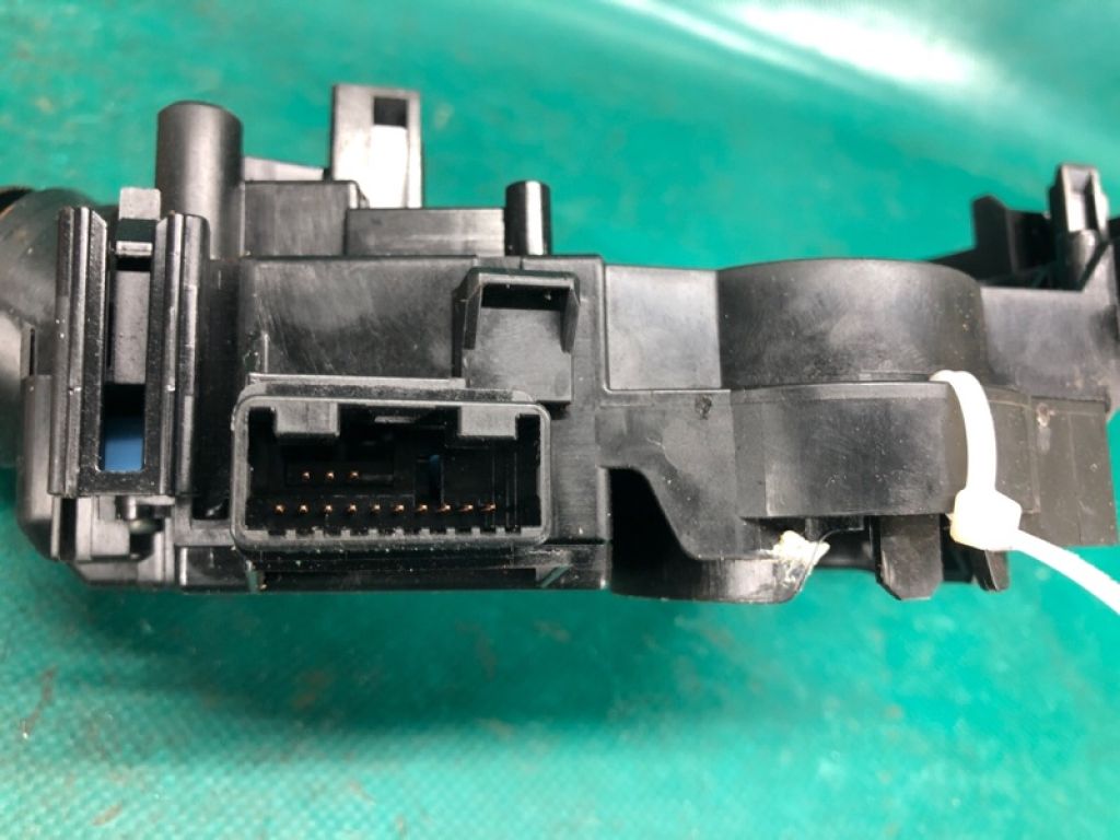 84140-33280 | Підрульовий перемикач лів. LEXUS NX 14-21 - Фото 4