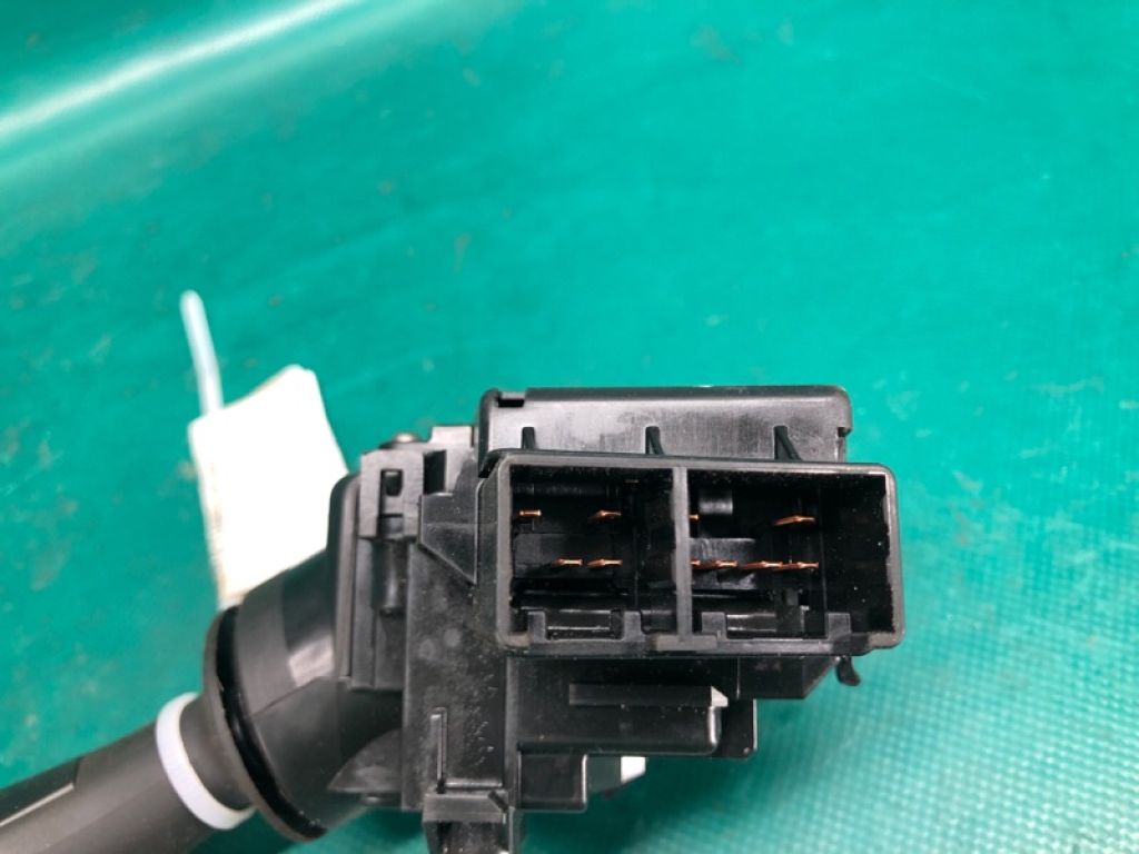 84652-78040 | Підрульовий перемикач прав. LEXUS NX 14-21 - Фото 4