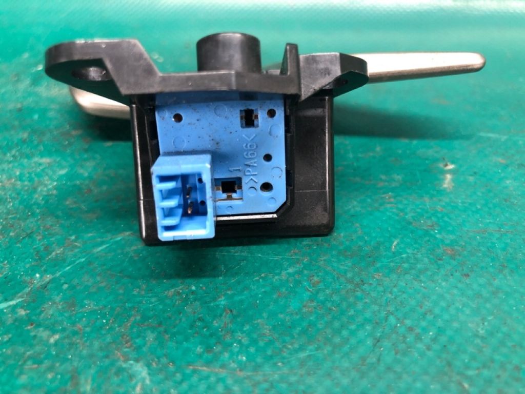 84610-53100 | Пелюстки перемикання передач лів. LEXUS NX 14-21 - Фото 4